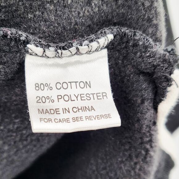 Queen Mary 2 Cunard Black & White Embroidered Logo and Script Crewneck Women’s S - Picture 6 of 7